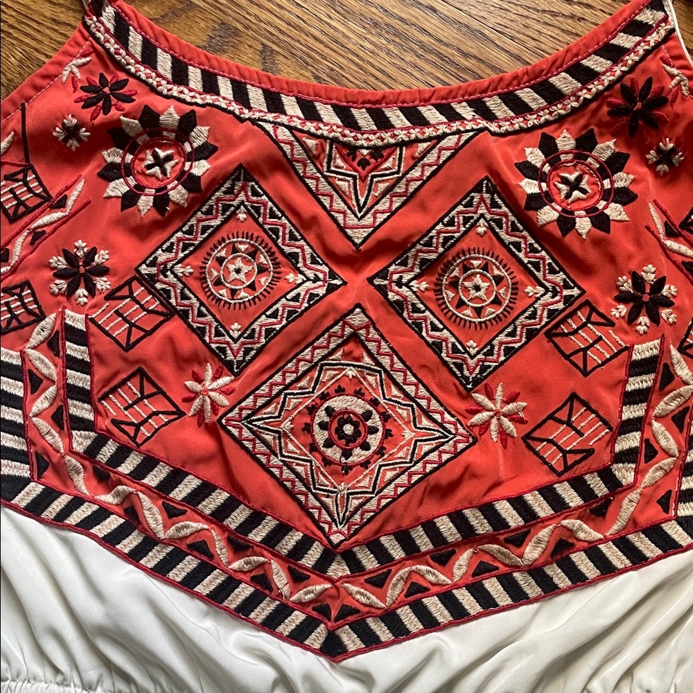 Abercrombie & Fitch Red and White Embroidered Boho Silky Camisole/Top Small - Picture 4 of 7